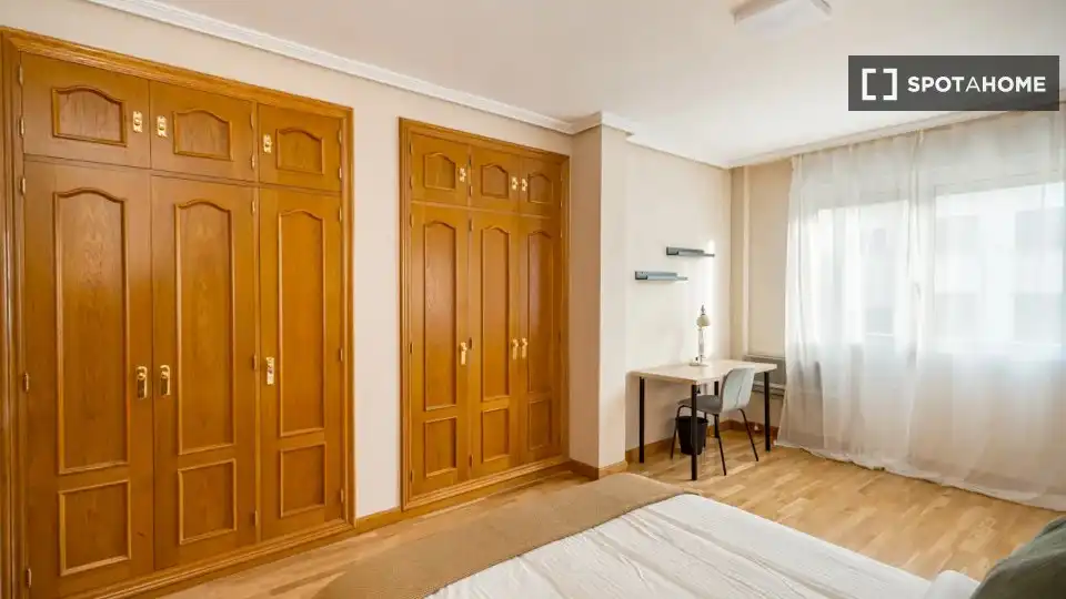 Habitació a Conde Orgaz - Piovera