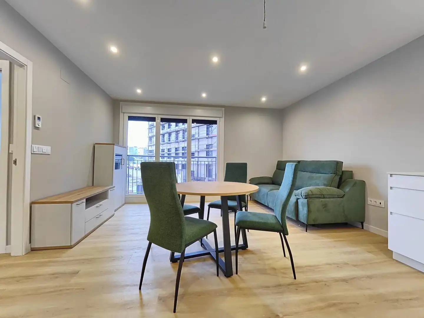 Living room of Flat for rent in Pontevedra Capital   with Heating, Storage room and Furnished