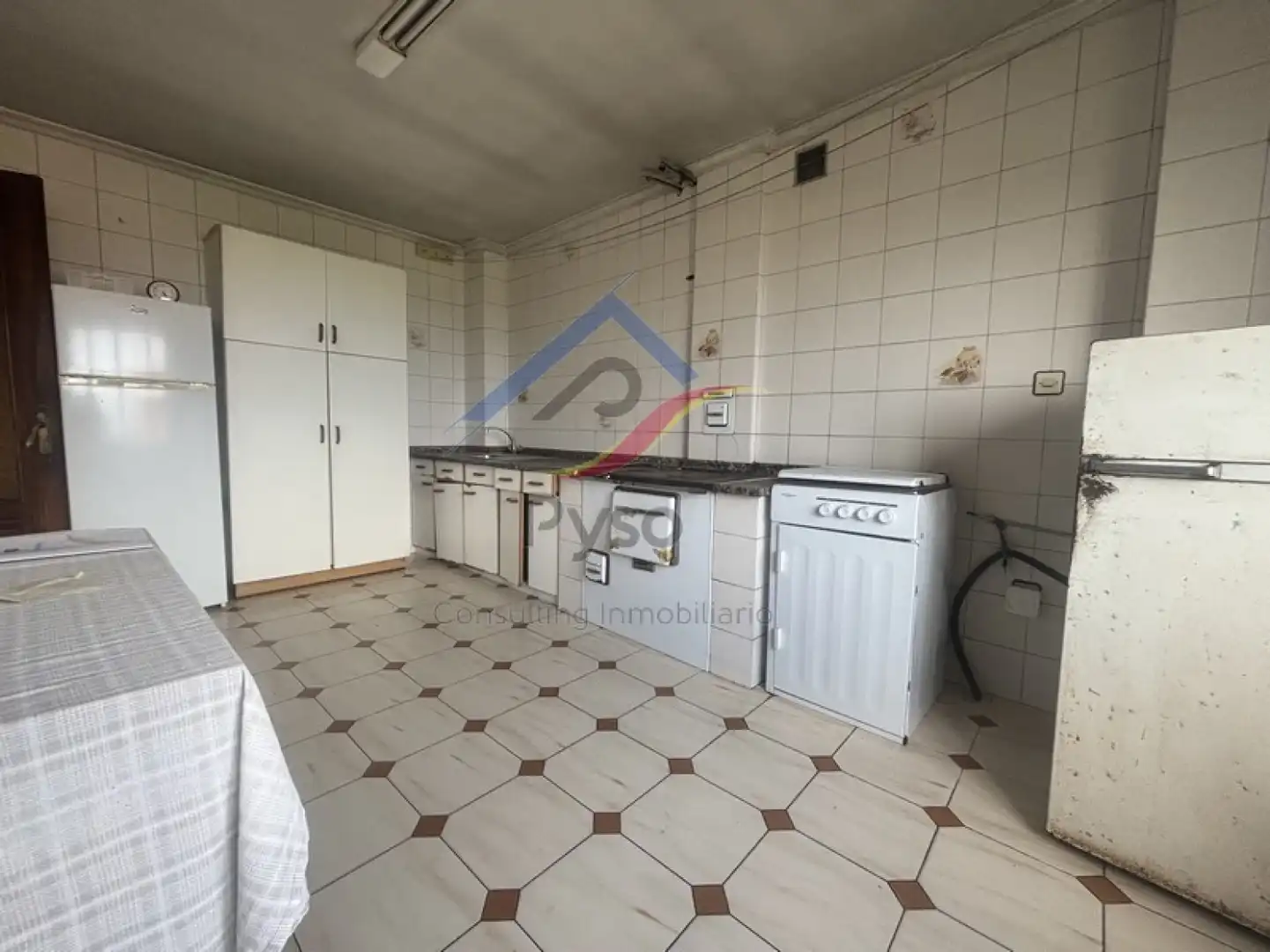 Cuina de Casa o xalet en venda en Santander amb Parquet