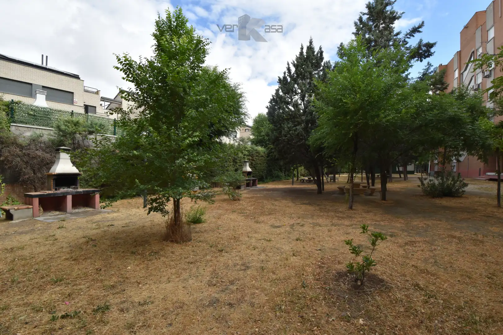 Piso en venta en Pinto con Calefacción, Terraza y Piscina comunitaria