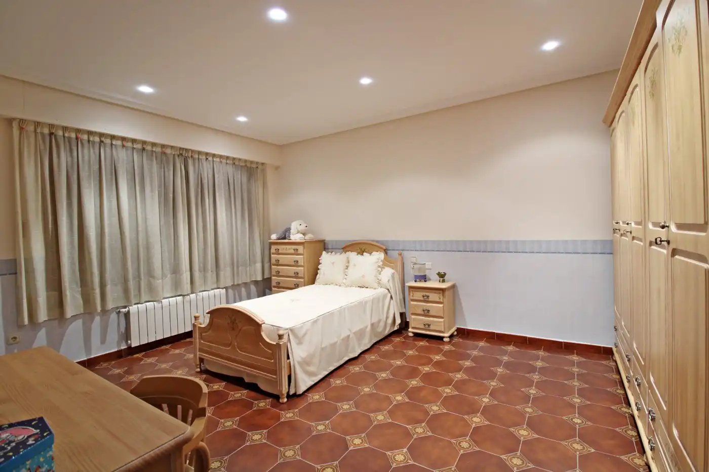 Dormitori de Casa o xalet en venda en Elche / Elx amb Jardí privat, Terrassa i Traster