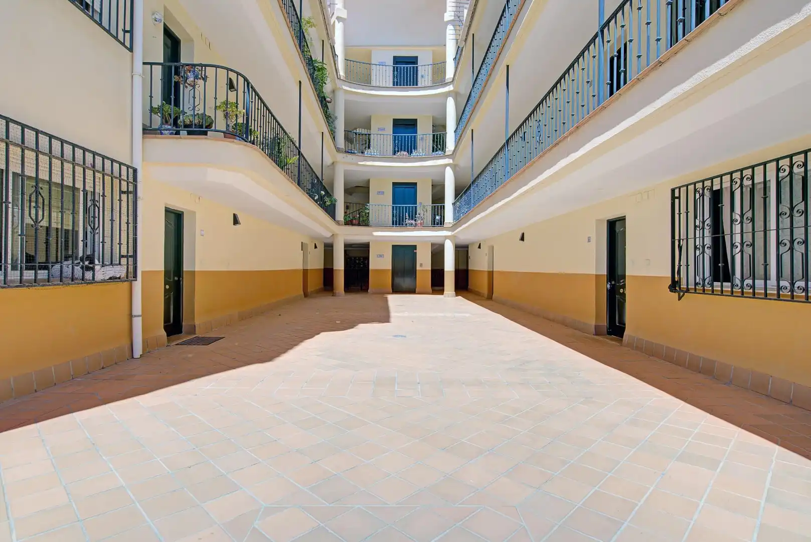 Vista exterior de Dúplex en venta en Atarfe con Trastero