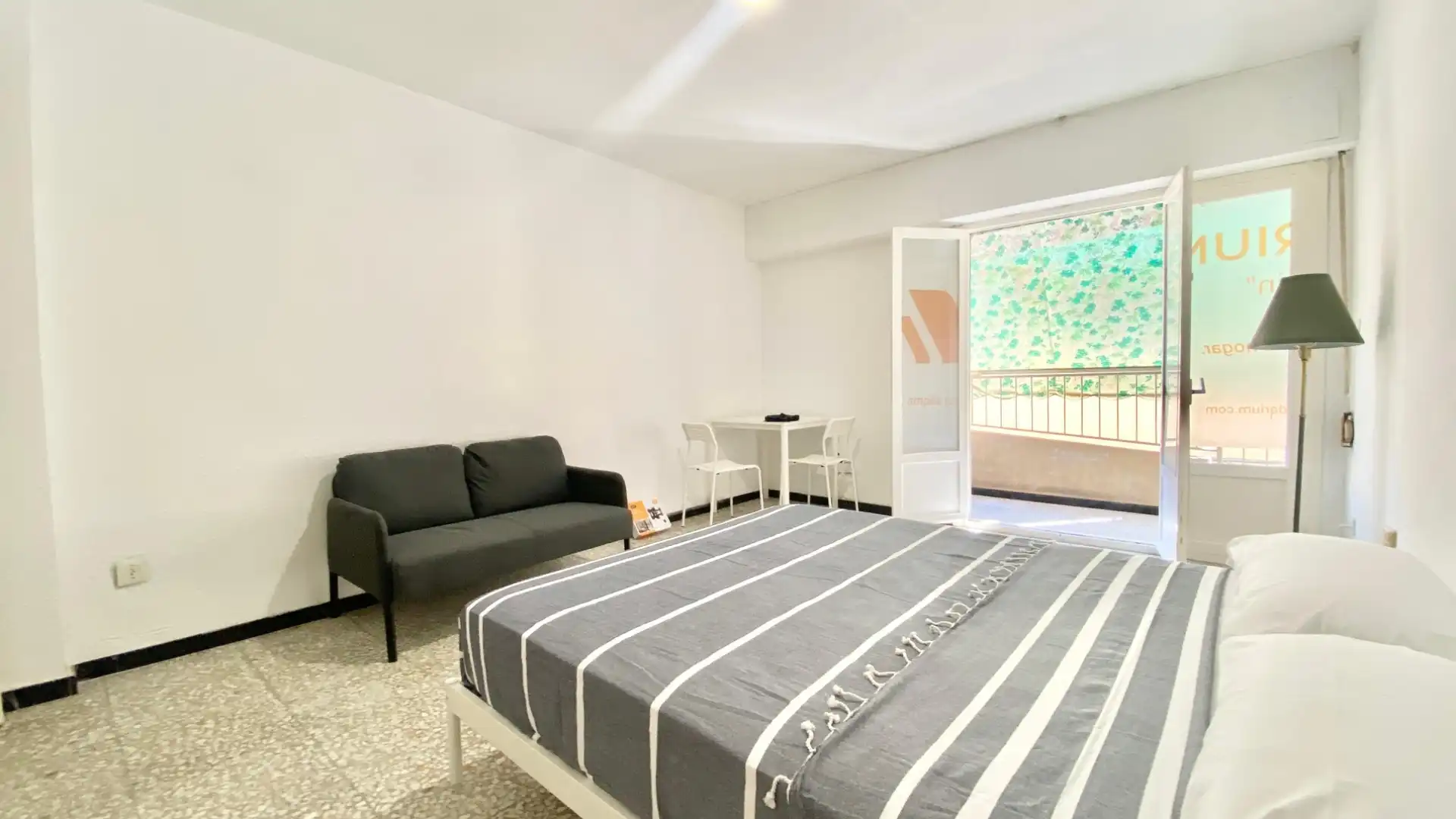 Dormitori de Apartament de lloguer en Florida - Ciudad de Asís