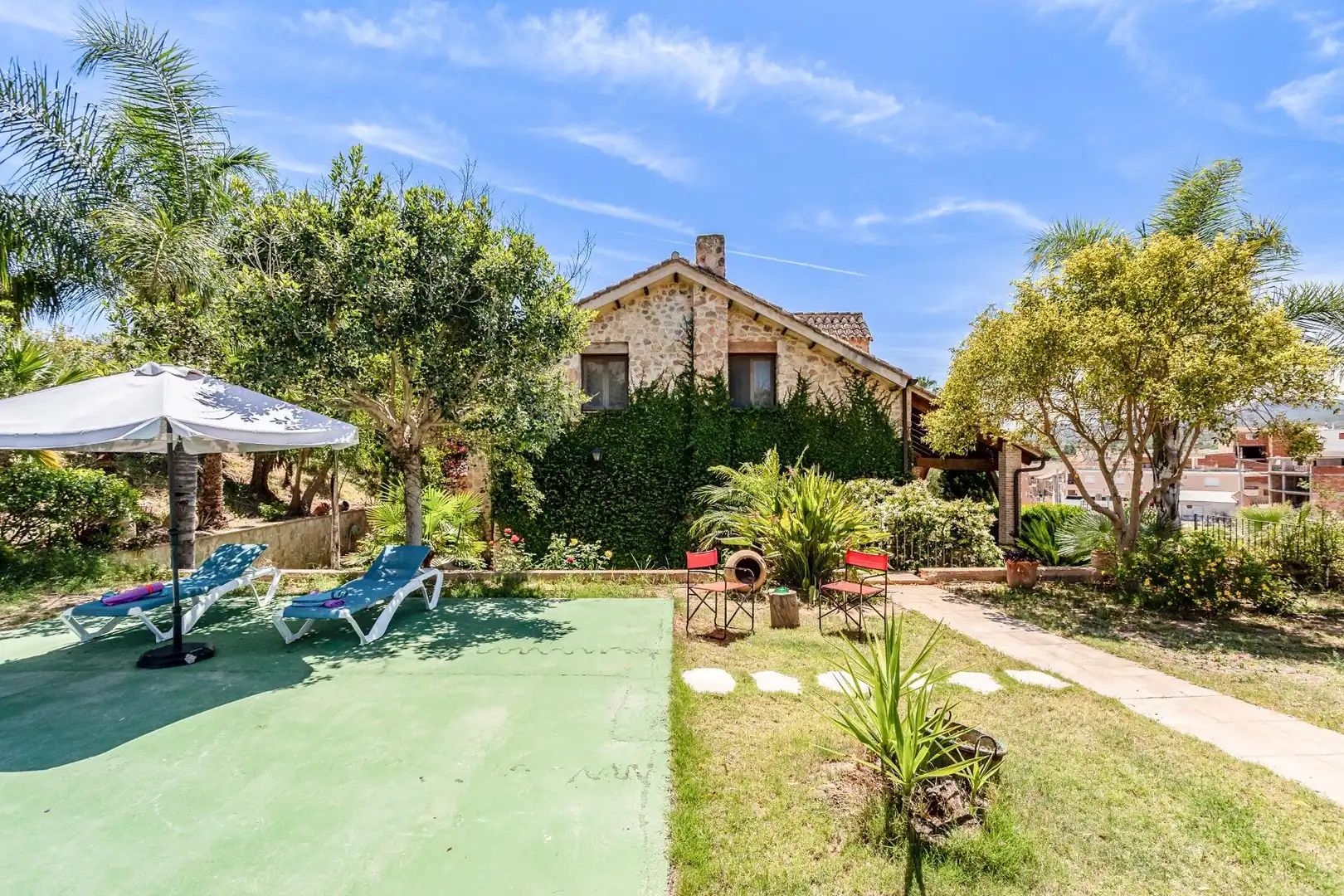 Jardí de Casa o xalet en venda en Pedralba amb Aire condicionat, Calefacció i Jardí privat