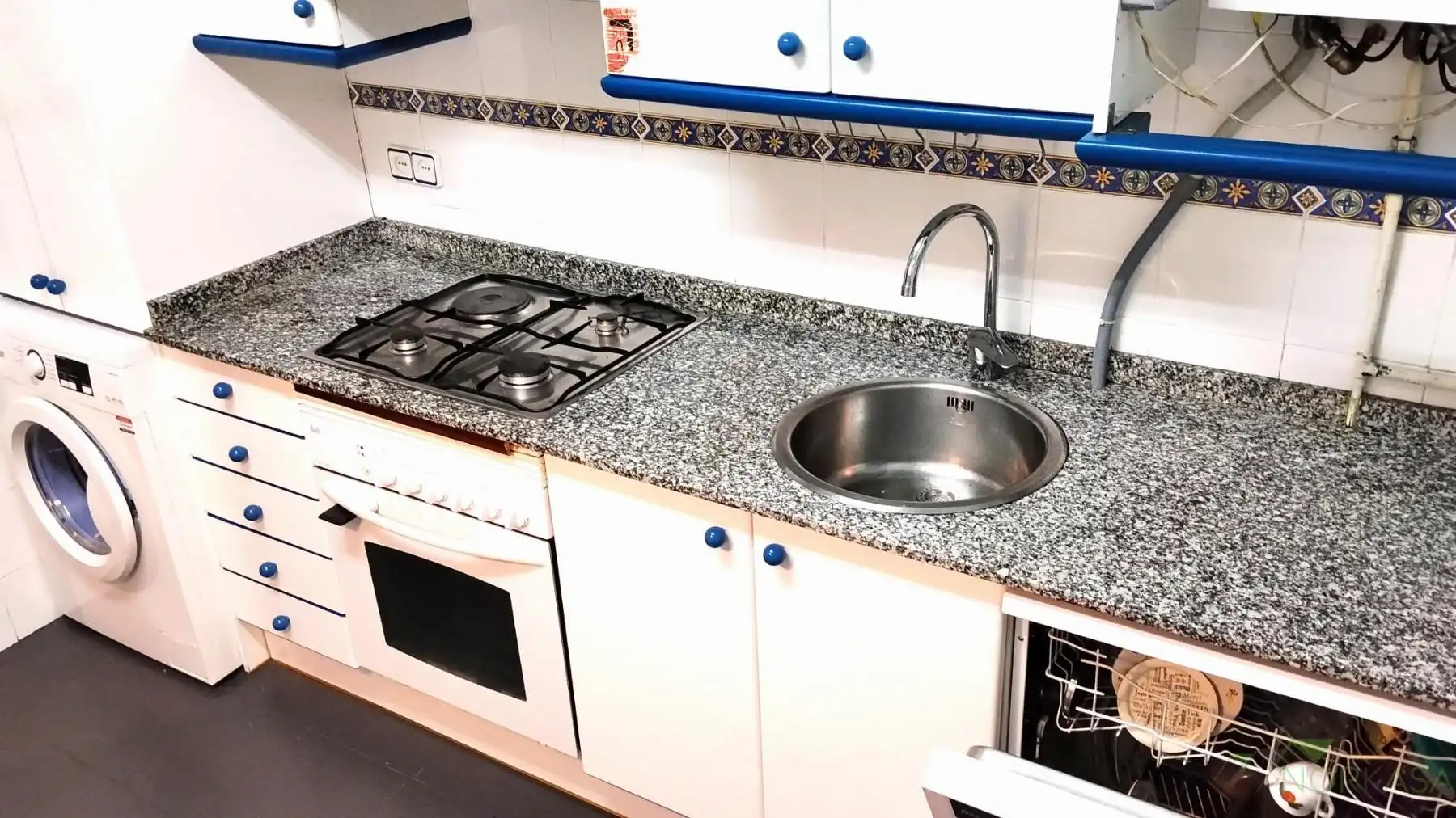 Kitchen of Flat for rent in Oviedo   with Heating, Furnished and Pets allowed