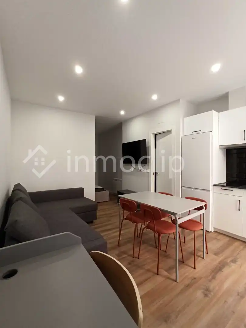 Wohnung zur Miete in CALLE AVILA, Garrido Norte