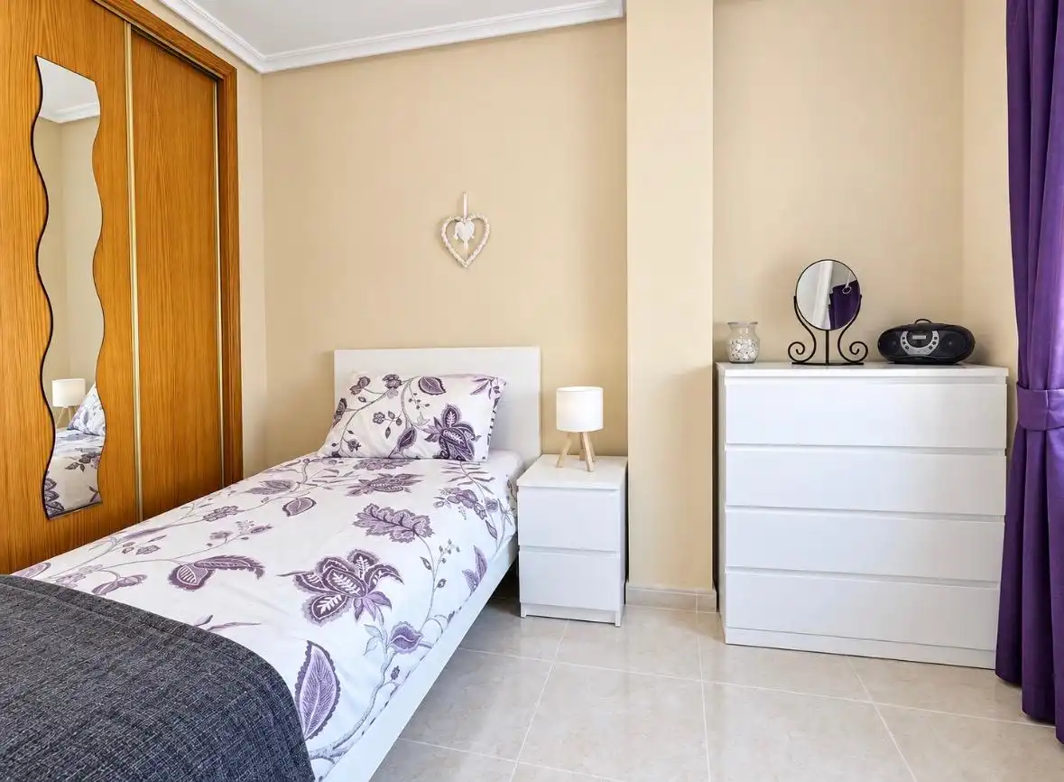Habitación de Casa o chalet en venta en Desamparados - Hurchillo - Torremendo