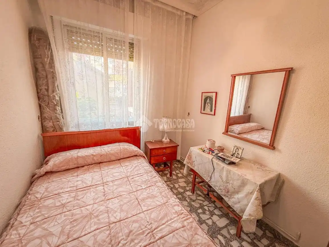 Habitación de Piso en venta en Parla con Calefacción