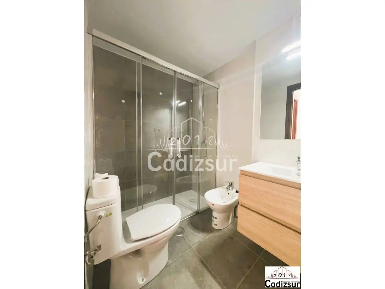 Baño de Piso en venta en Cádiz