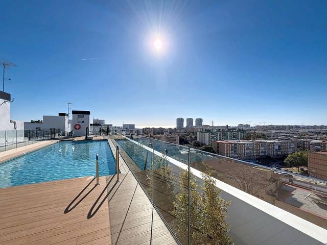 Piso en Alquiler en Calle Menorca en Los Guindos - Parque Mediterráneo - Santa Paula