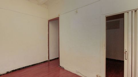 Foto 2 de Piso en venta en C/ Robador, El Raval, Barcelona Capital