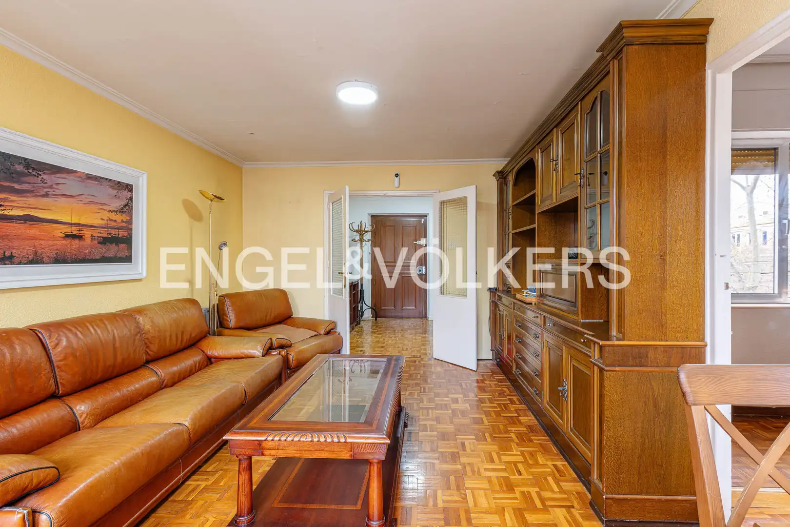 Sala d'estar de Casa adosada en venda en Madrid amb Aire condicionat, Calefacció i Jardí privat