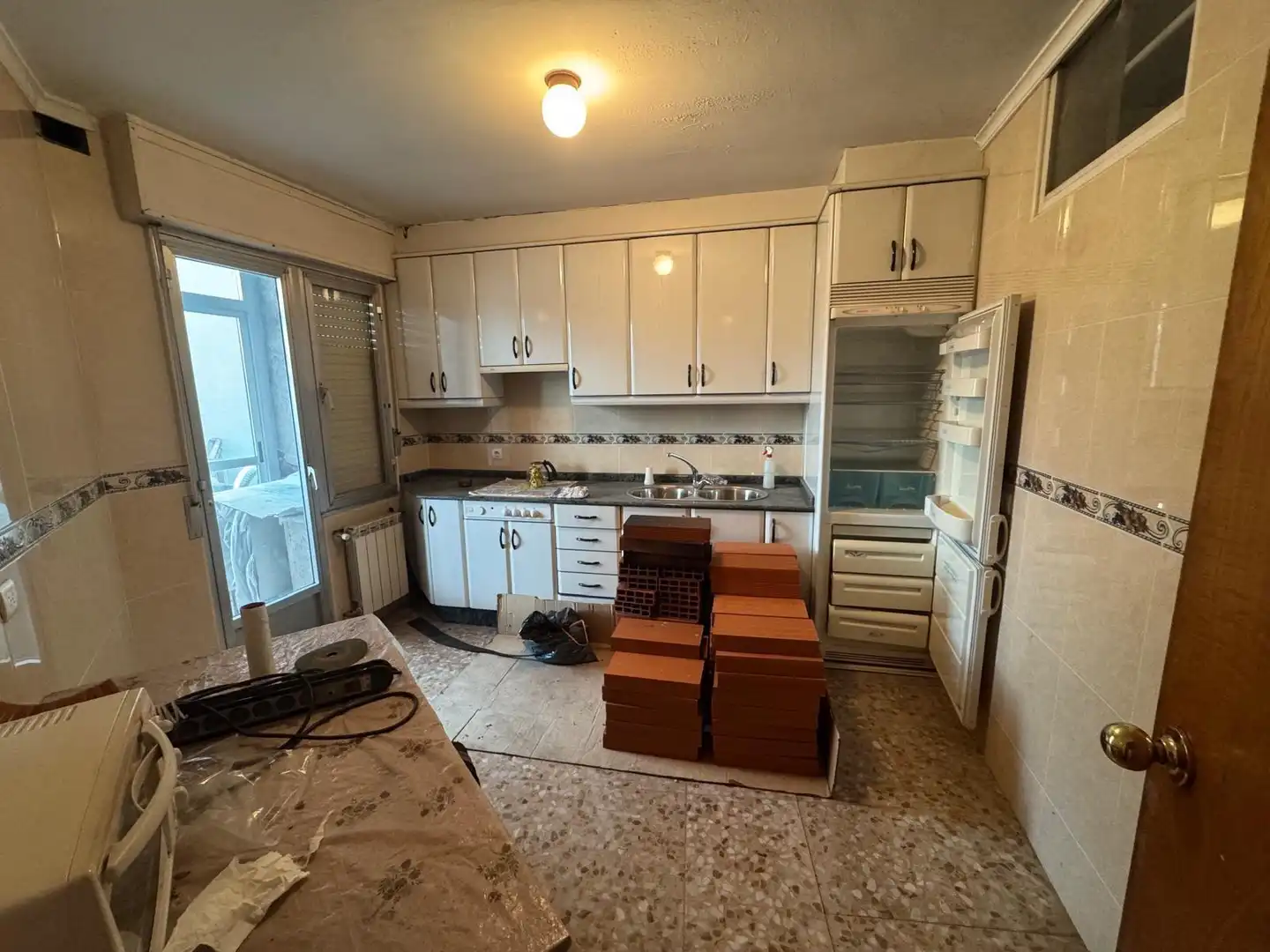 Kitchen of Buildings for sale in Ponferrada