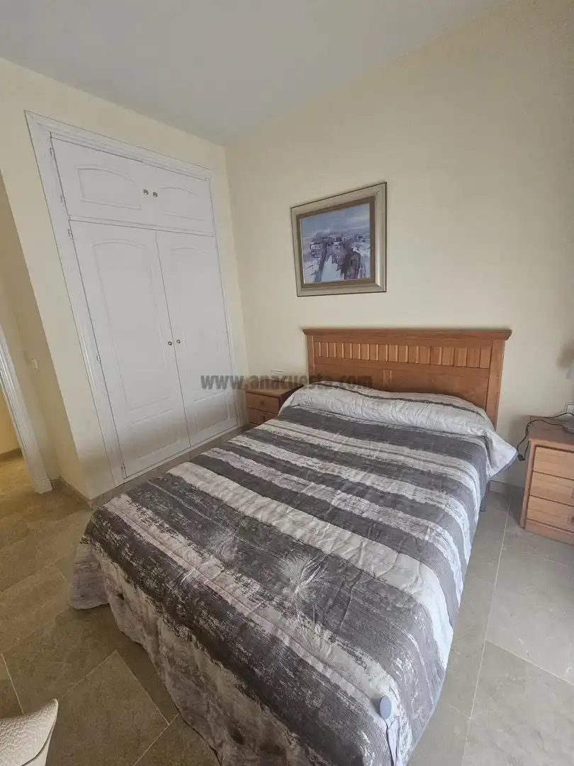 Apartamento con piscina en venta en Marina de la Duquesa, imagen 34