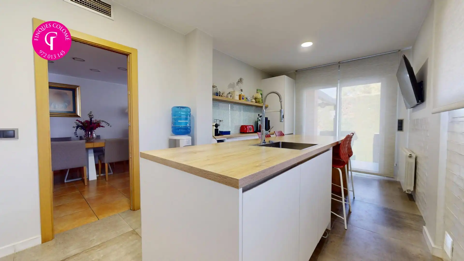 Kitchen of Houses for sale in Quart  with Air Conditioner, Heating and Terrace