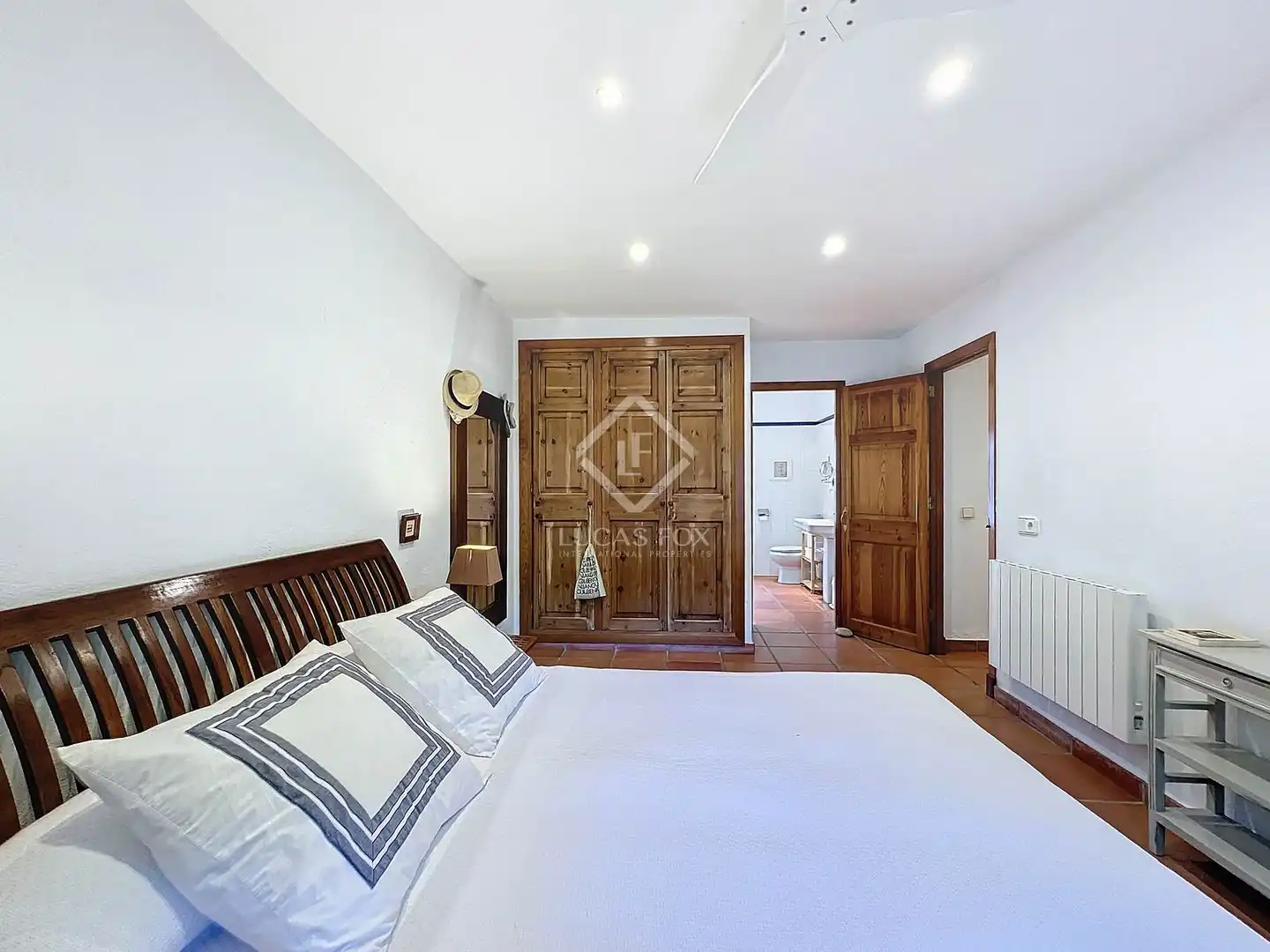 Schlafzimmer von Country house zum Verkauf in Es Mercadal mit Heizung, Privatgarten und Terrasse