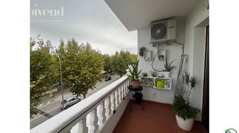 Bonito piso en venta en la zona comercial de Empuriabrava, imatge 3