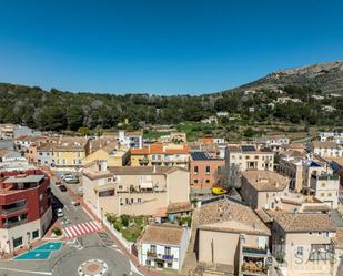Vista exterior de Casa o xalet en venda en Dénia amb Aire condicionat i Terrassa