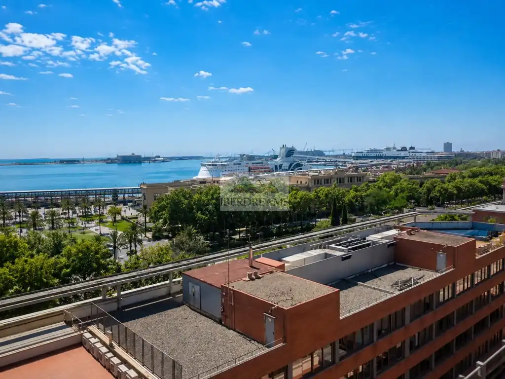 Vista exterior de Ático en venta en Barcelona