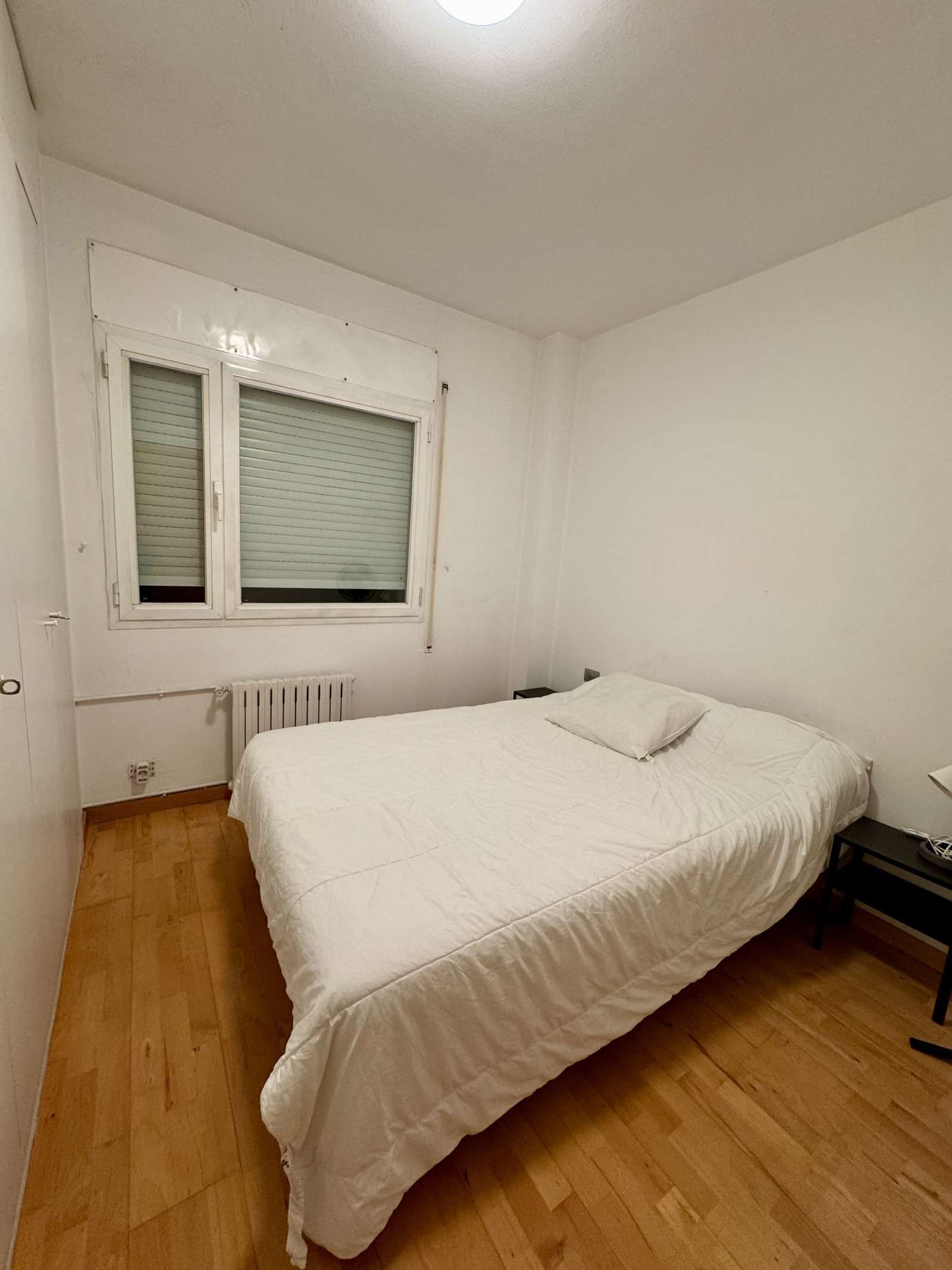 Bedroom of Flat to share in  Barcelona Capital  with Air Conditioner and Terrace