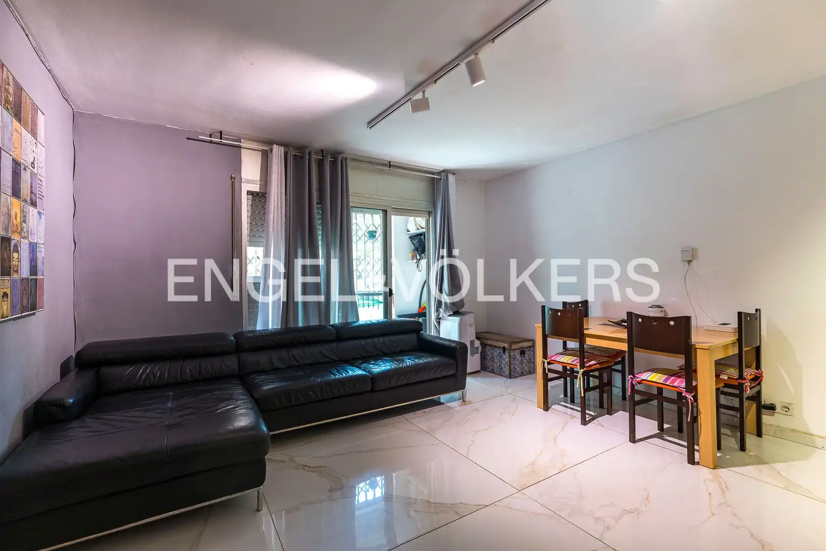 Sala de estar de Piso en venta en El Prat de Llobregat con Calefacción, Parquet y Terraza