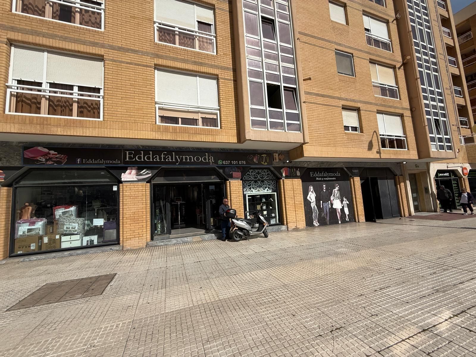 Local de lloguer en San Fernando amb Aire condicionat