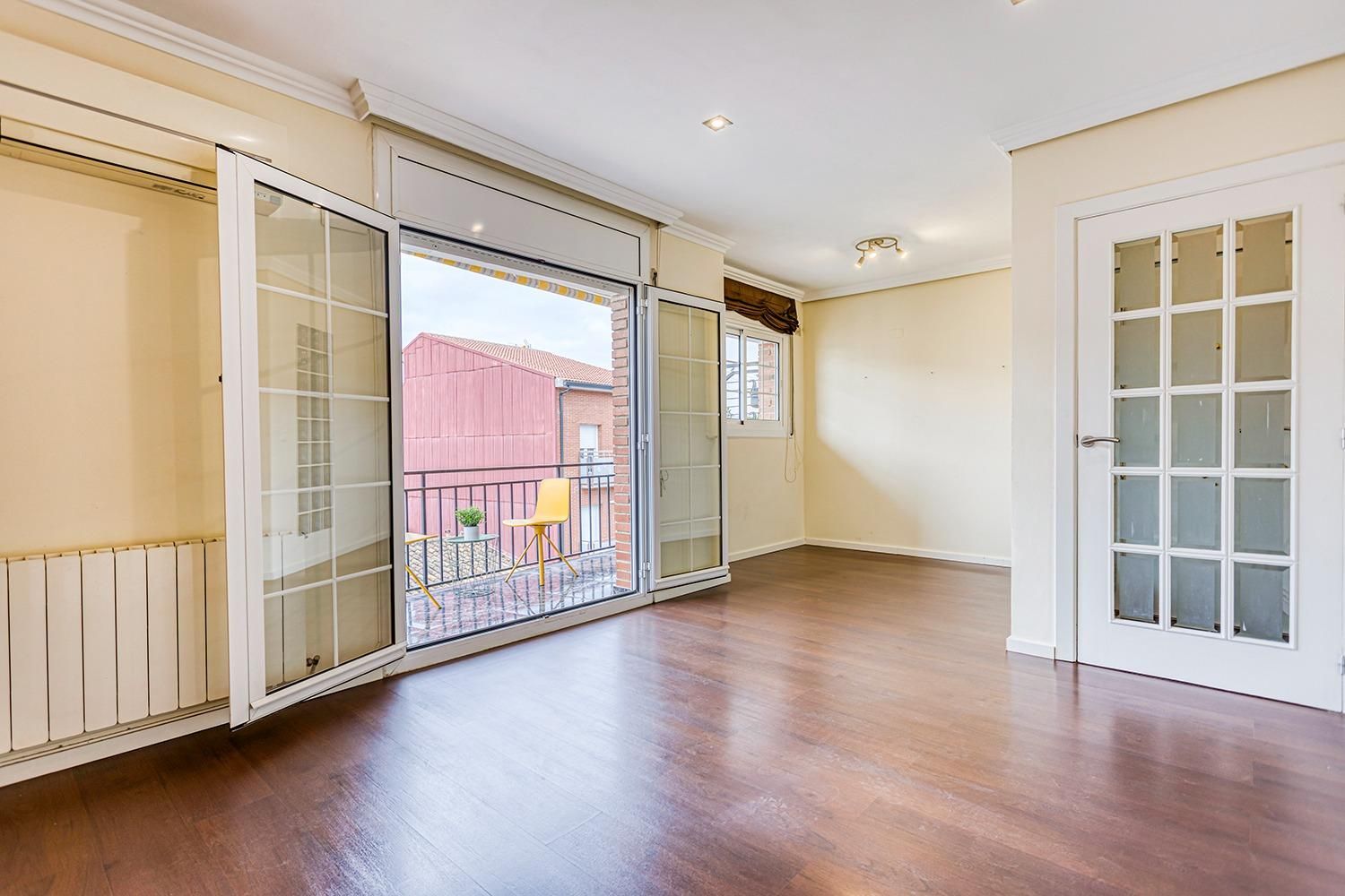 Dormitori de Pis en venda en Igualada amb Aire condicionat, Calefacció i Terrassa