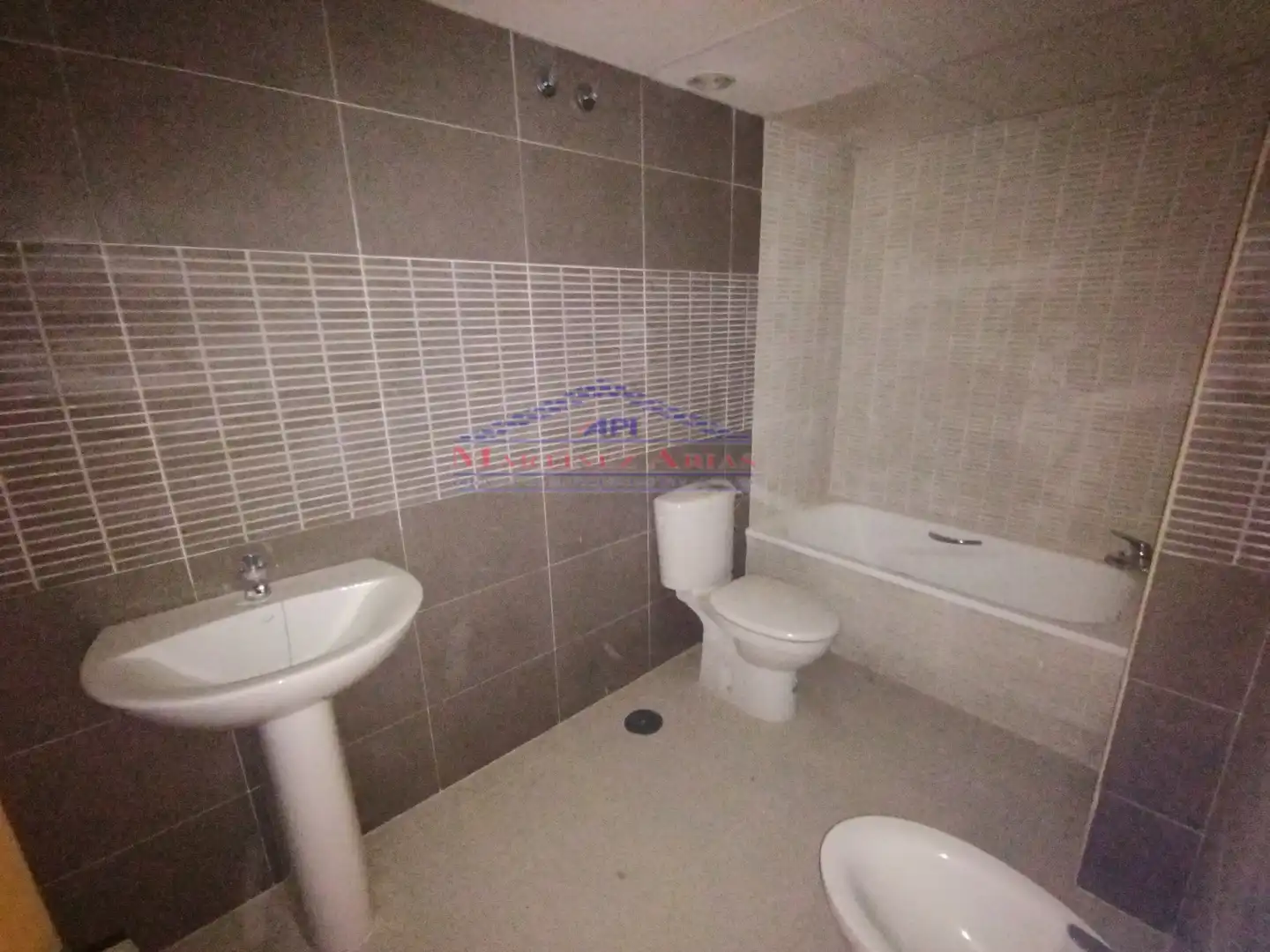 Bathroom of Flat for sale in Los Villares  with Community pool