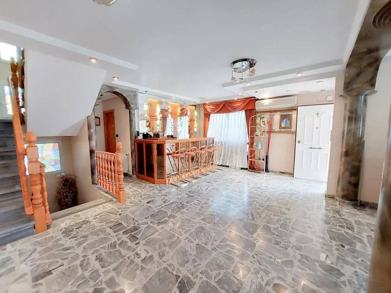 Casa o chalet en venta en Elche / Elx con Aire acondicionado y Jardín privado