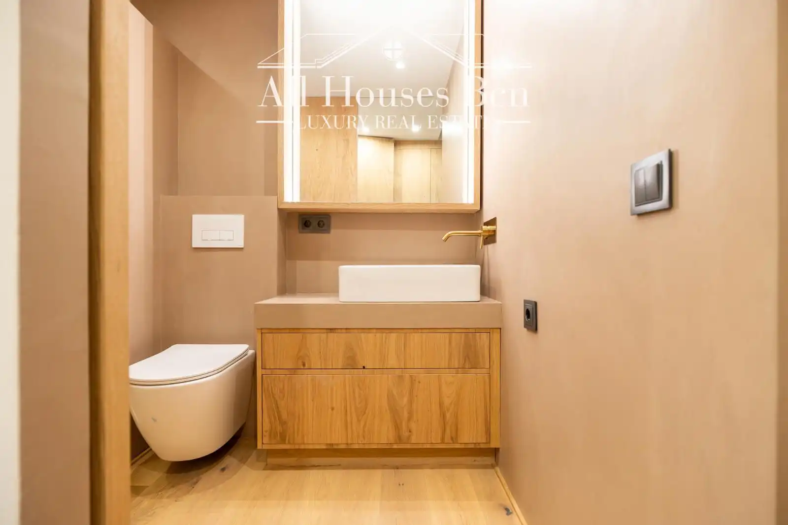 Baño de Piso en venta en Barcelona con Aire acondicionado, Calefacción y Parquet