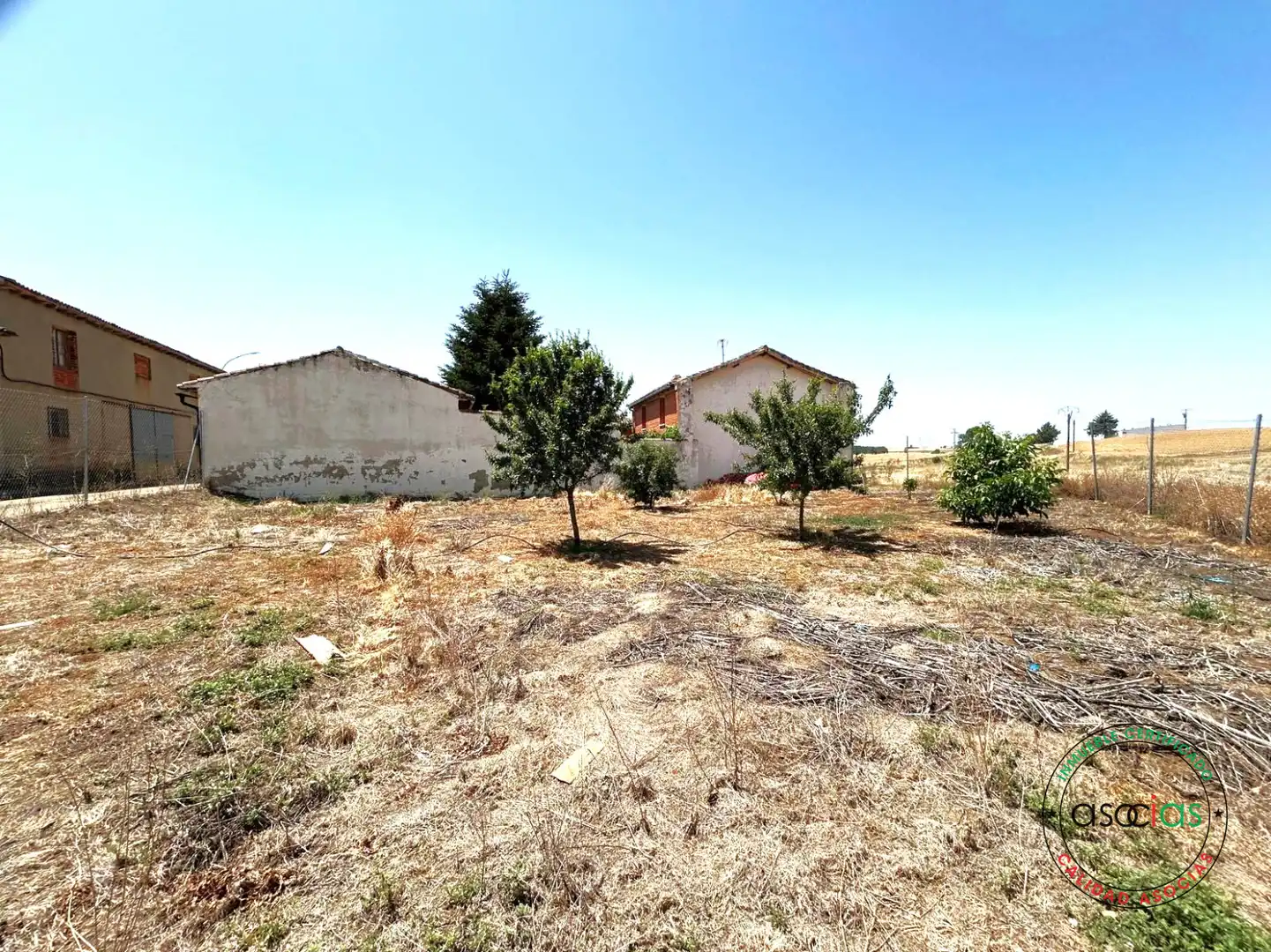 Detached homes for sale in Sahagún  with Heating, Private garden and Storage room