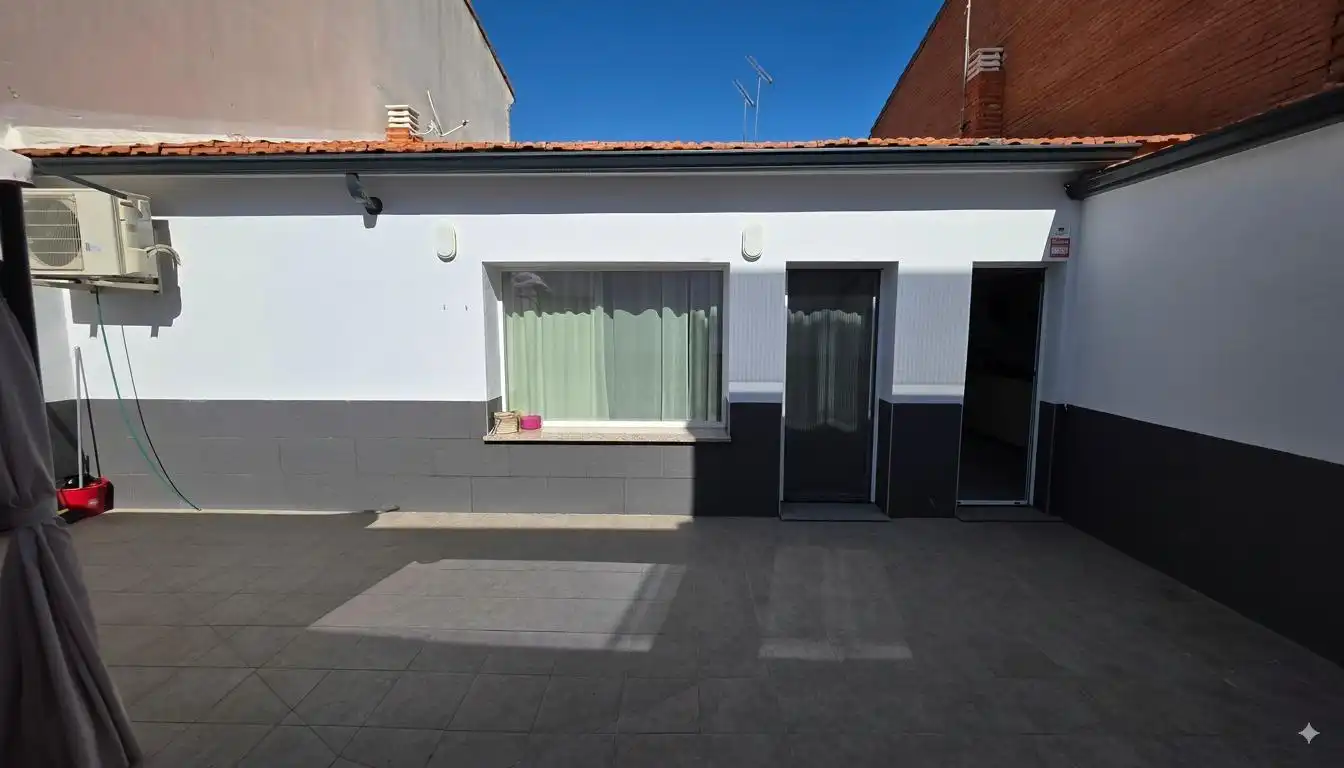 Vista exterior de Casa o xalet en venda en Albocàsser amb Calefacció i Traster