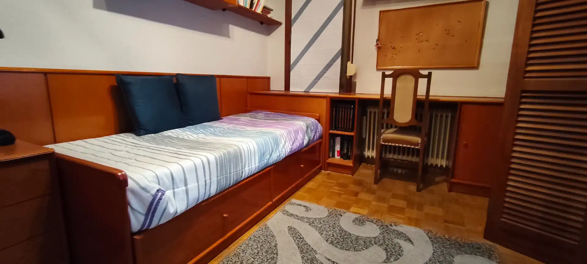 Habitación de Piso en venta en  Logroño con Calefacción, Parquet y Trastero