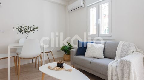 Foto 3 de Piso en venta en El Plantinar – Avda. La Paz - El Juncal, Sevilla Capital