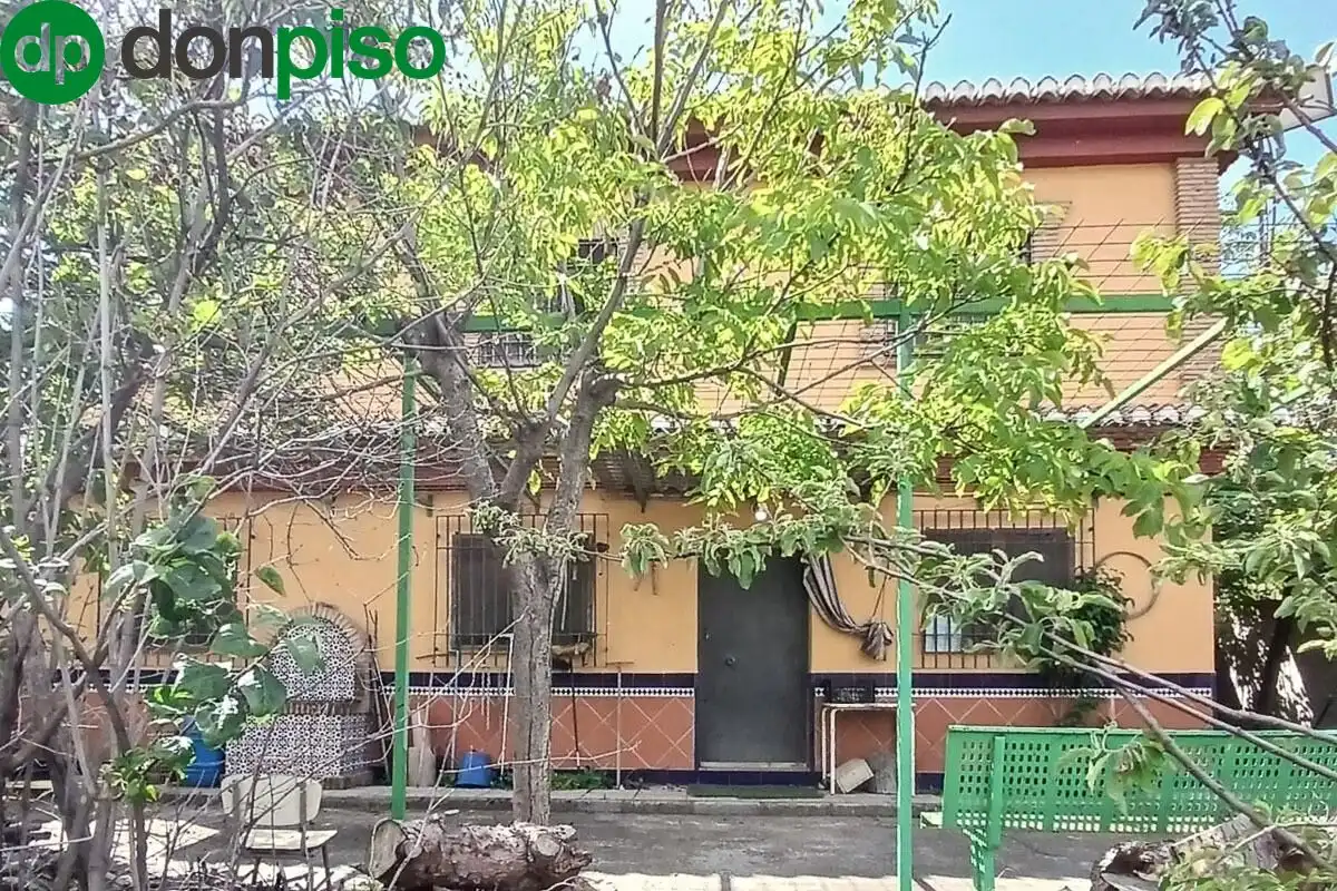 Vista exterior de Finca rústica en venda en Monachil amb Jardí privat i Piscina comunitària