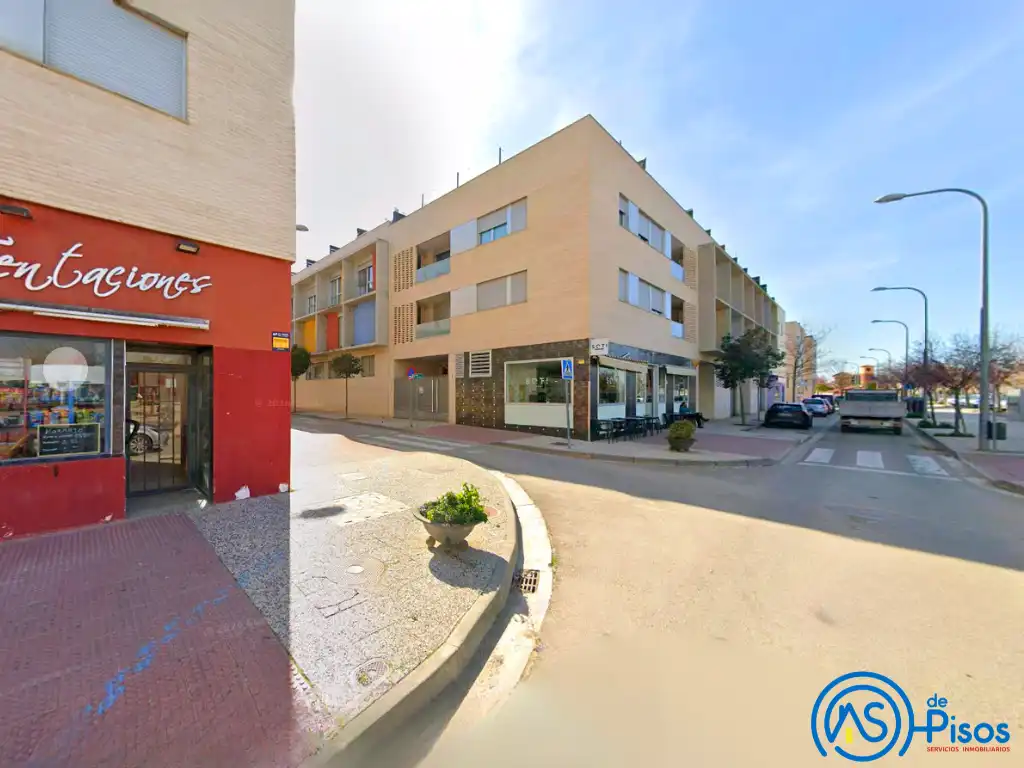 Vista exterior de Piso de alquiler en Cadrete con Calefacción, Jardín privado y Parquet