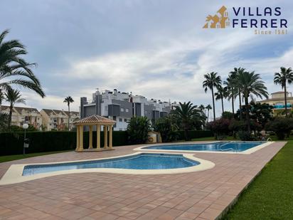 Vista exterior de Pis en venda en Dénia amb Aire condicionat, Terrassa i Piscina comunitària