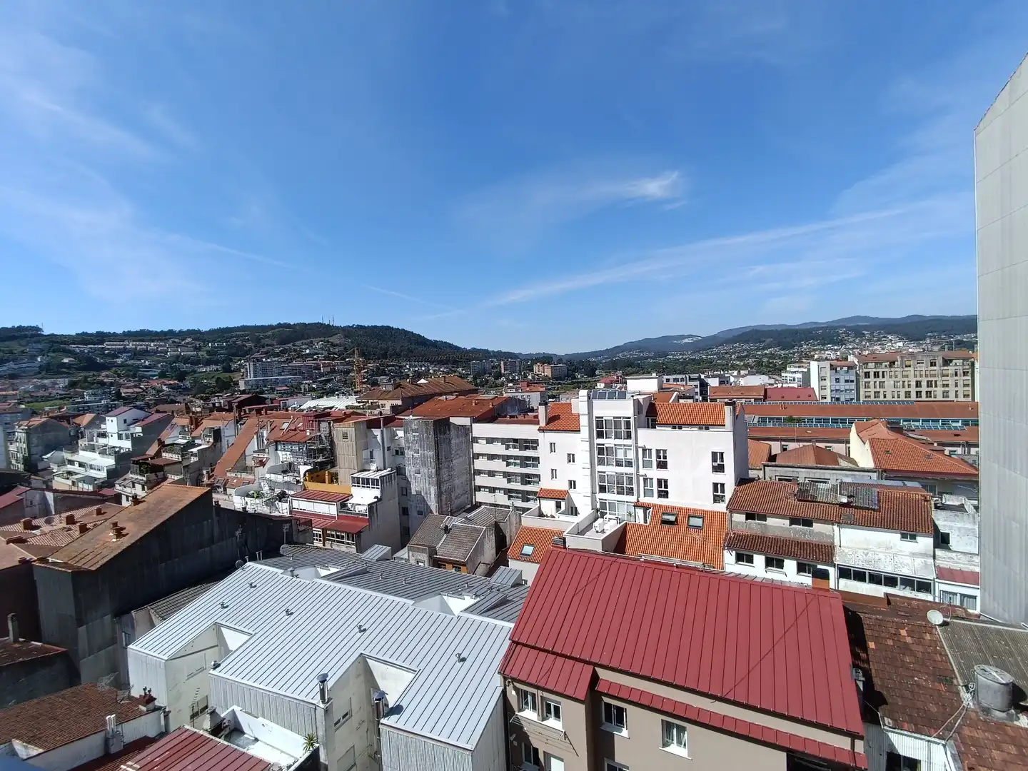 Außenansicht von Wohnung zum Verkauf in Pontevedra Capital  mit Heizung und Parkett