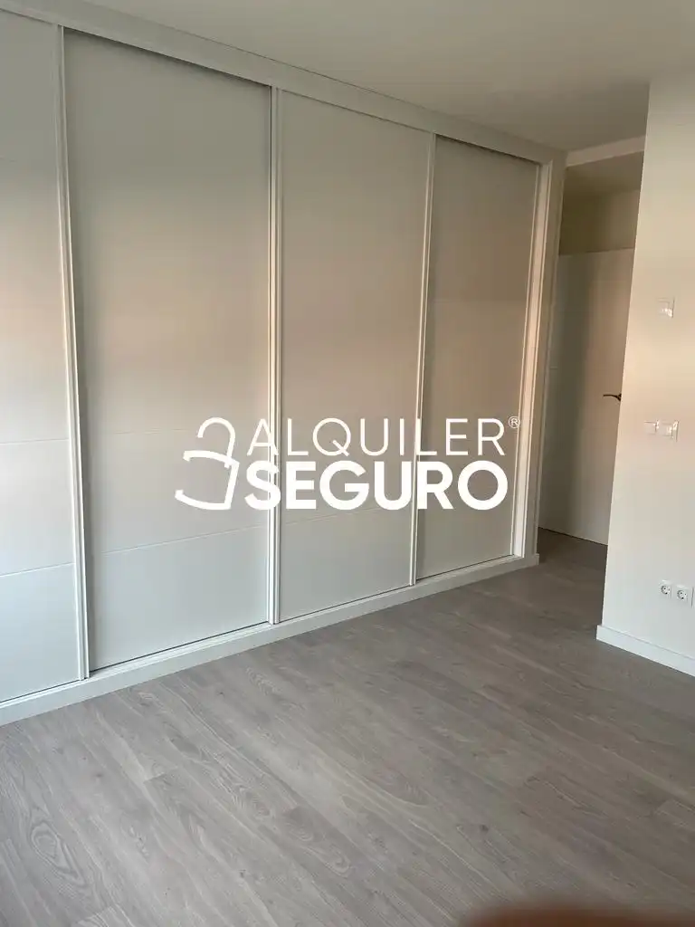 Bedroom of Flat for rent in Villalbilla  with Air Conditioner, Heating and Terrace