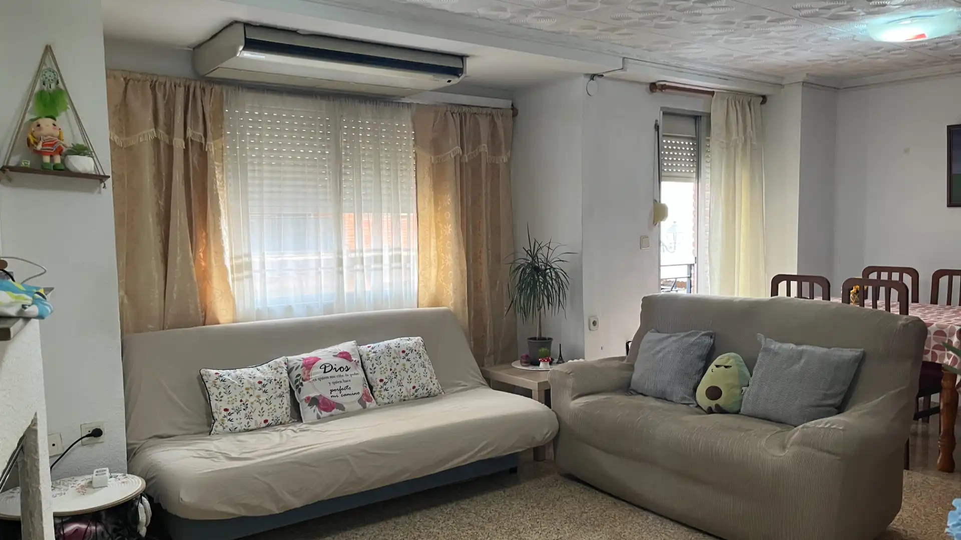 Sala d'estar de Pis en venda en Valencia amb Aire condicionat, Forn i Balcó