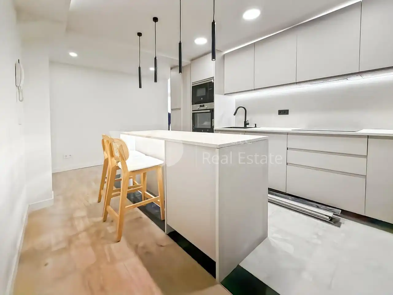 Kitchen of Flat for sale in Alcobendas  with Air Conditioner, Heating and Terrace