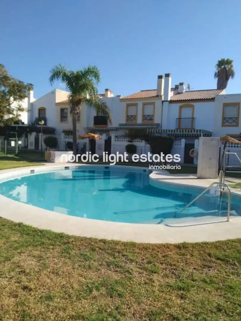 Maison avec piscine à vendre à Chilches