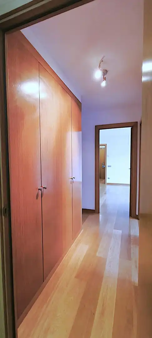 Wohnung zum Verkauf in Badalona mit Klimaanlage, Heizung und Parkett