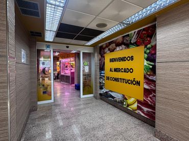 Local comercial en venta en Calle de la Constitución 47