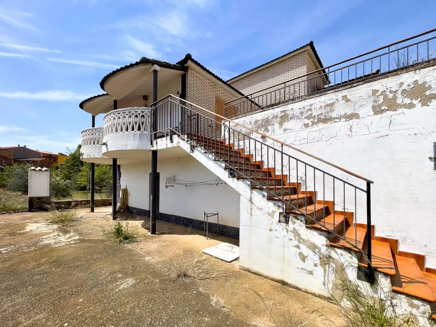 Vista exterior de Casa o xalet en venda en Chera amb Calefacció, Terrassa i Traster