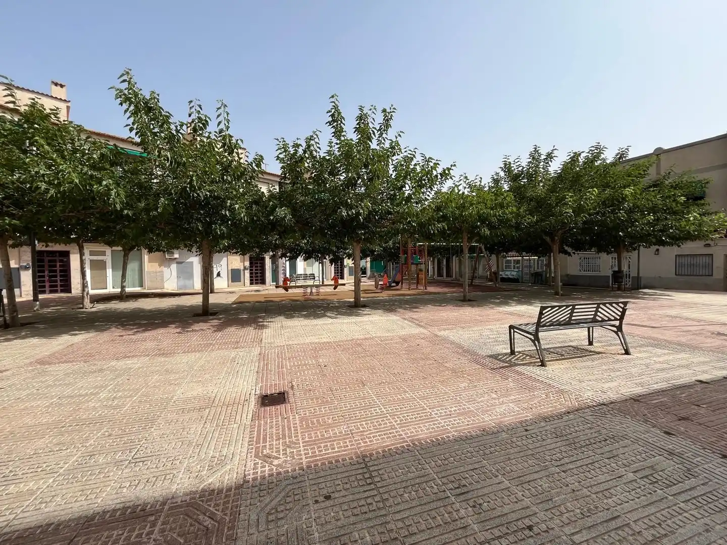 Local comercial en venta en Pueblo - Urbanizaciones, imagen 2