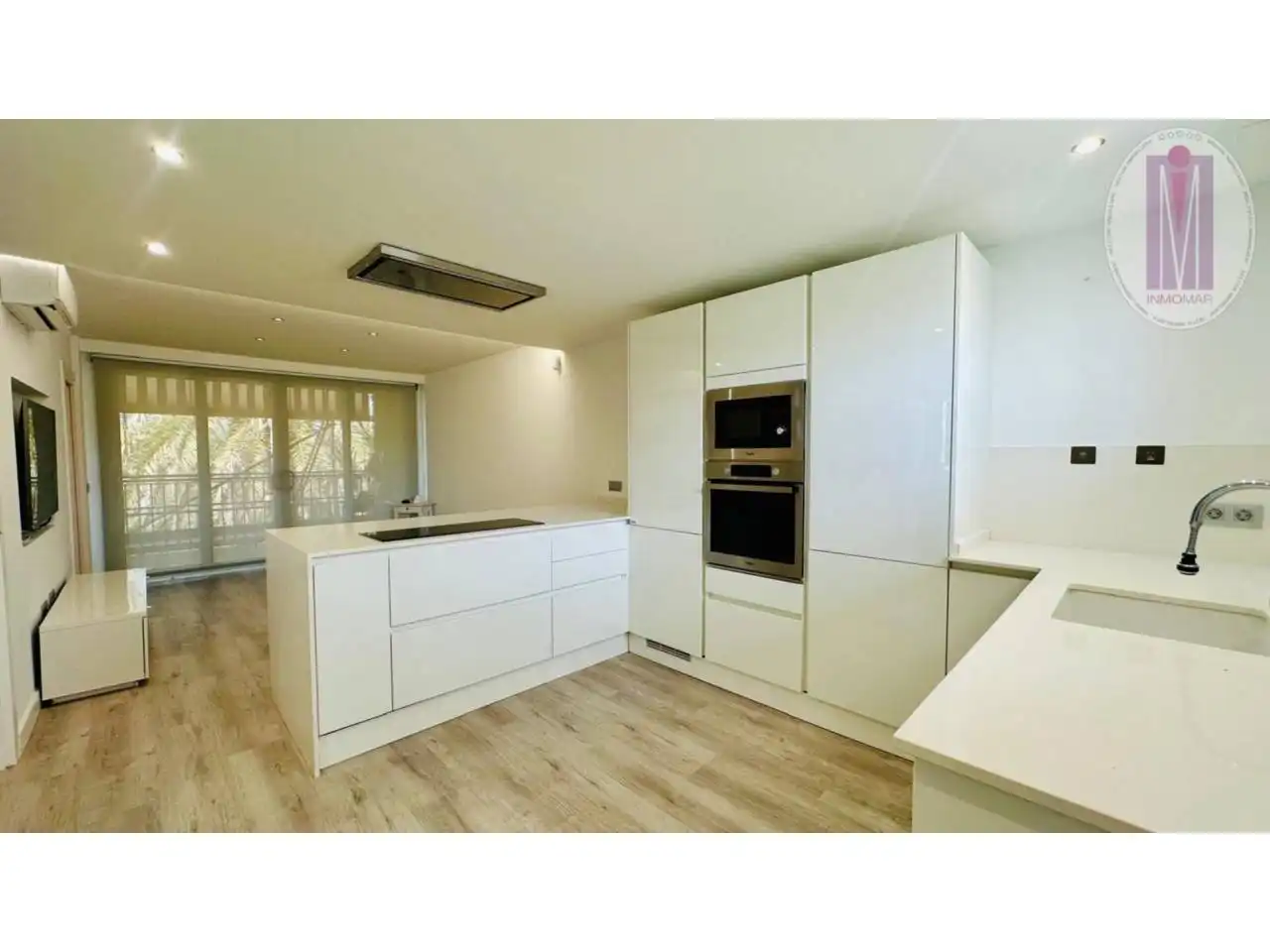 Cocina de Apartamento de alquiler en Gavà con Aire acondicionado, Calefacción y Parquet
