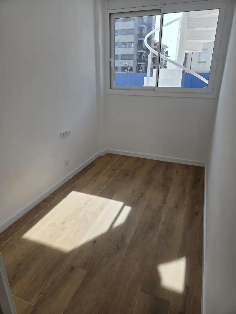 Habitación de Planta baja en venta en Premià de Mar con Aire acondicionado, Calefacción y Horno