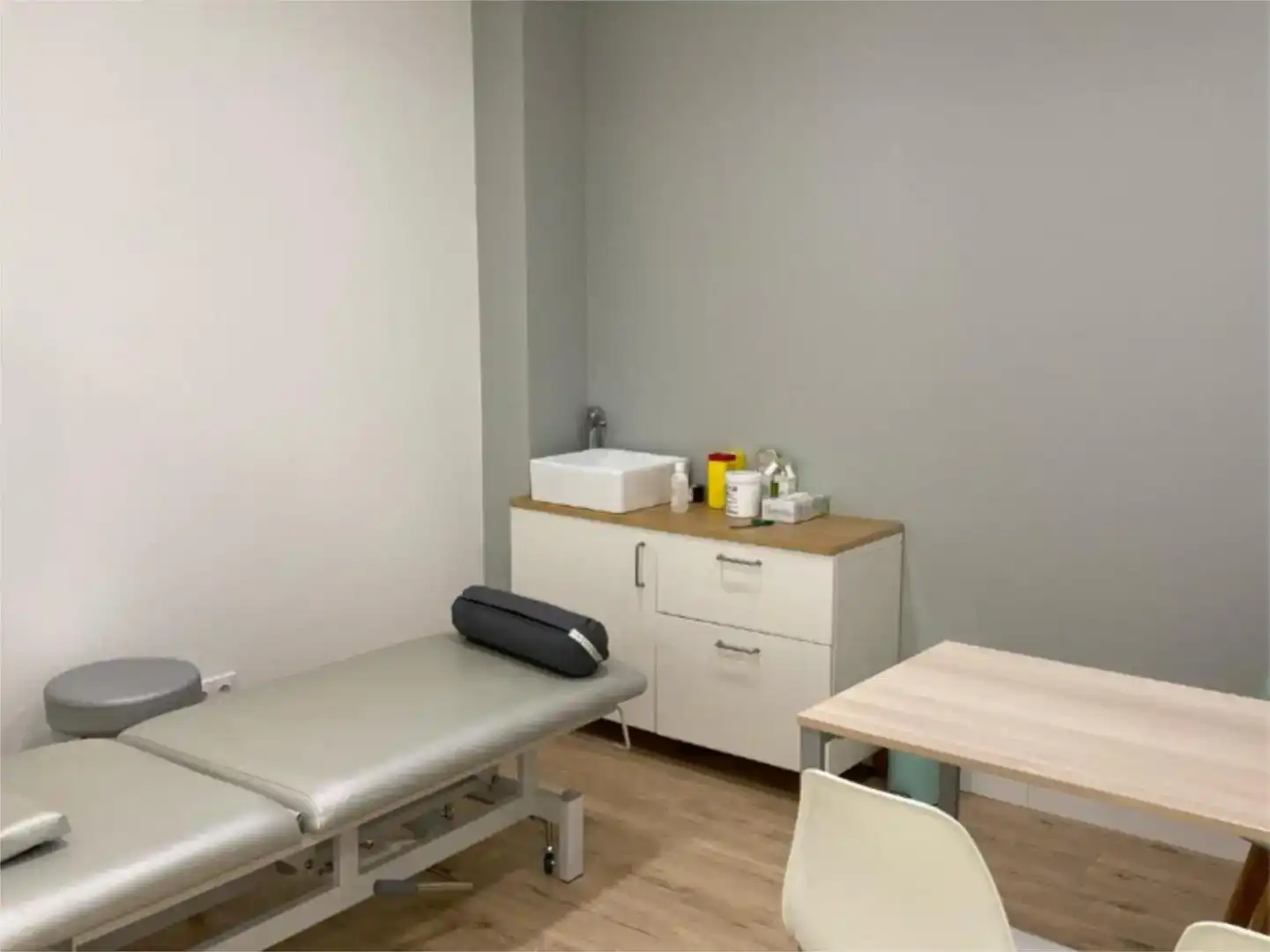 Office for rent in Es Castell