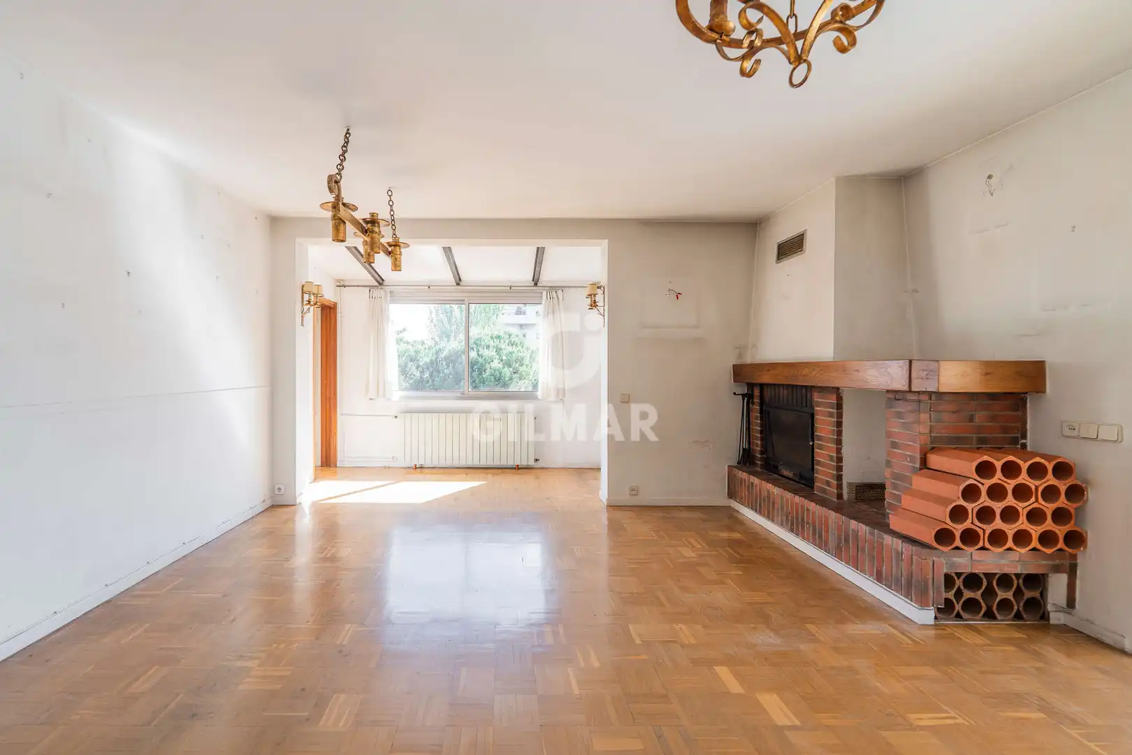 Sala d'estar de Àtic en venda en Madrid amb Calefacció, Jardí privat i Piscina